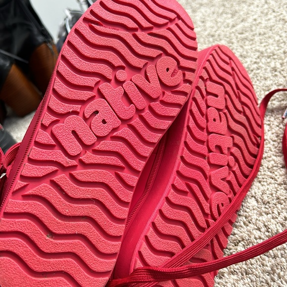 Native Chamonix Winter Boots - Picture 5 of 12